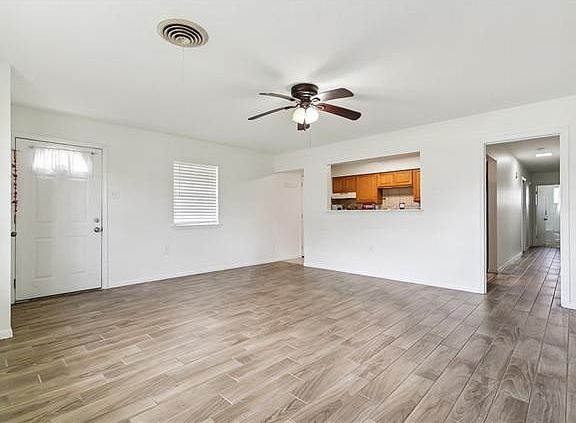 3rd image of 104 Nu St #A