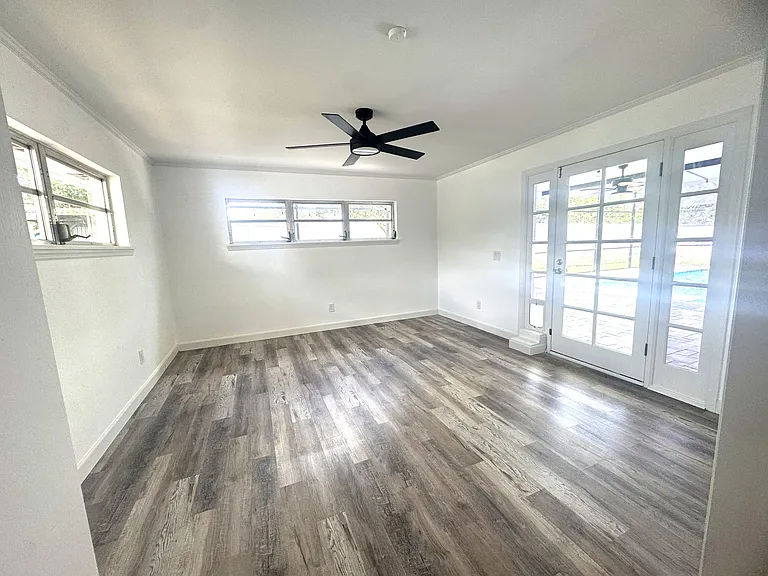 2924 Raeford Rd — Photo 11