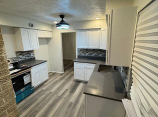 26646 Loganberry Dr, Richmond Heights, OH 44143