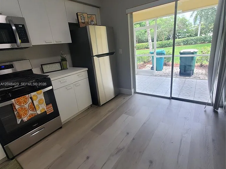 7858 Dixie Beach Cir #7858 — Photo 7
