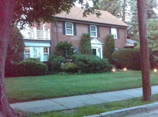 111 Nehoiden Rd UNIT 1, Waban, MA 02468