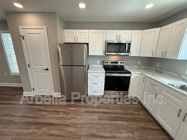 127 Adams And Corby Rd #24 — Photo 6