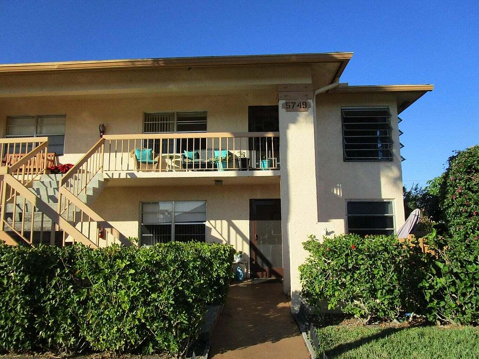 1st image of 5749 Phoenix Palm Court #C