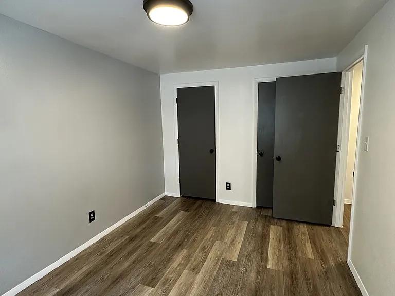274 W National Rd #4 — Photo 12