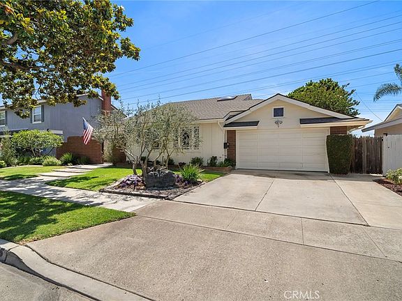 2nd image of 18775 Santa Mariana St