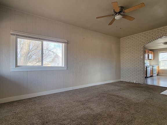 5th image of 3811 Idaho St
