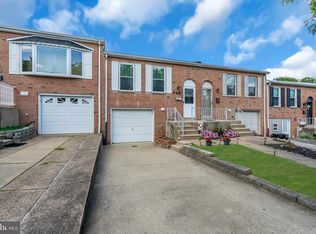 215 Goodford Rd, Philadelphia, PA 19154