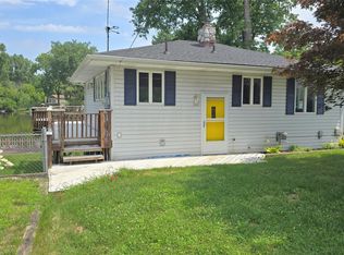 11534 Sunset Blvd, Pinckney, MI 48169