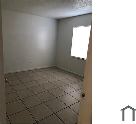 3 bed, 1120 sqft, $2,400 — Photo 3
