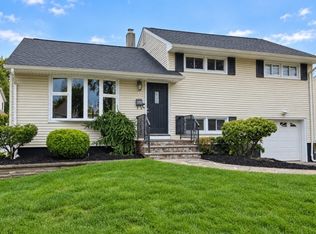 11 Eldorado Ct, Rochelle Park Twp., NJ 07662