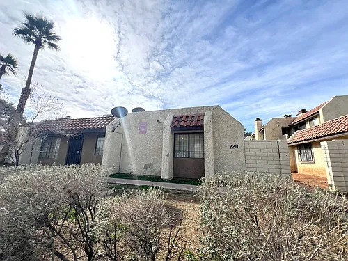 2201 Sun Ave #B Photo 1
