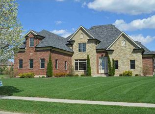 390 Secretariat Dr, Springfield, OH 45503