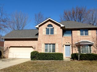 2006 Broadmoor Ln, Columbus, IN 47203