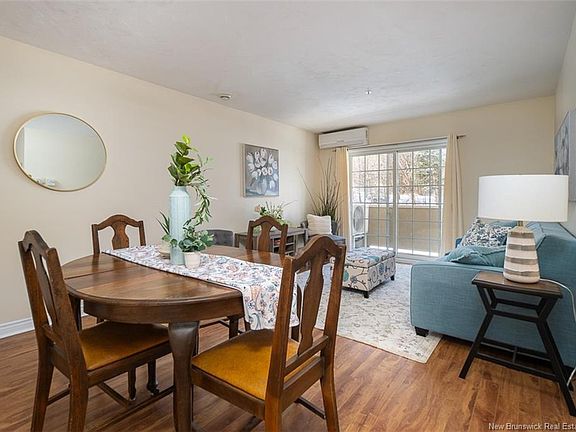 5th image of 158 Hanwell Rd #206