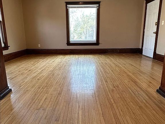 3rd image of 3200 Bloomington Ave APT 2