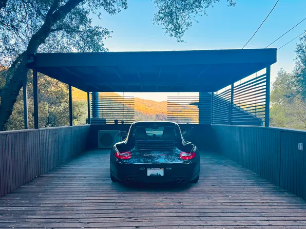 (undisclosed Address), Topanga, CA 90290