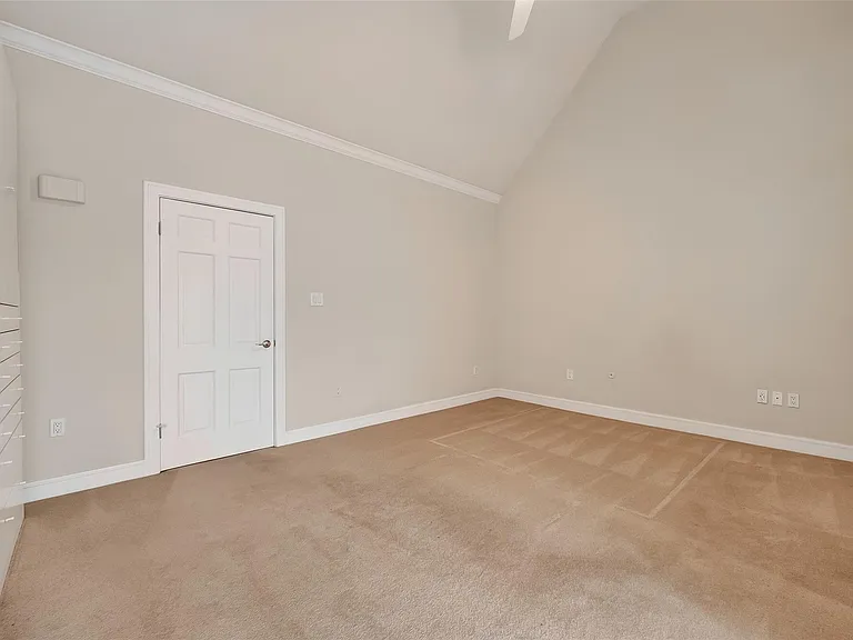 5338 Brownway St #B19 — Photo 11