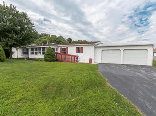 70 Taylor Dr, Ronks, PA 17572