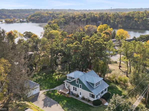 122 7th St N, Hudson, WI 54016