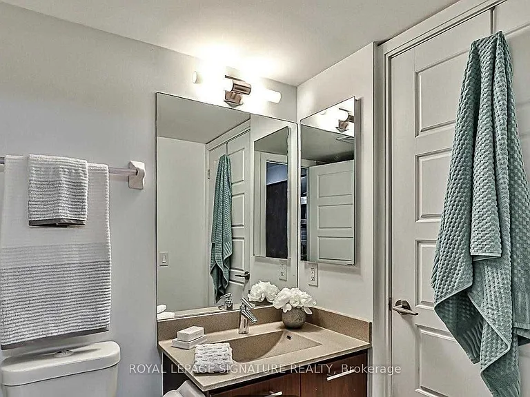 125 Village Green Sq #2301 — Photo 15