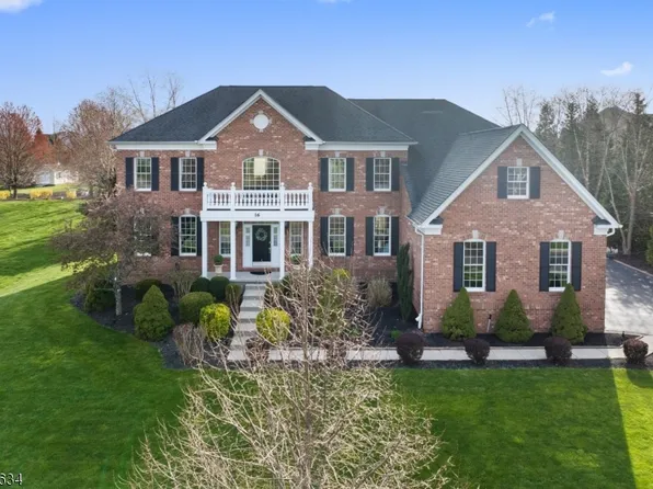 16 Rowland Dr, Hillsborough Twp., NJ 08844