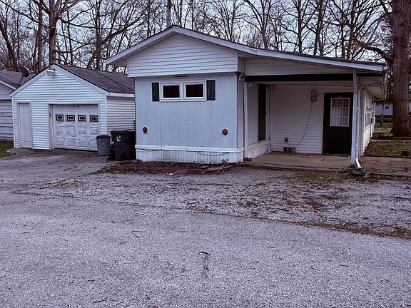 2nd image of 11322 W Paradise Rd