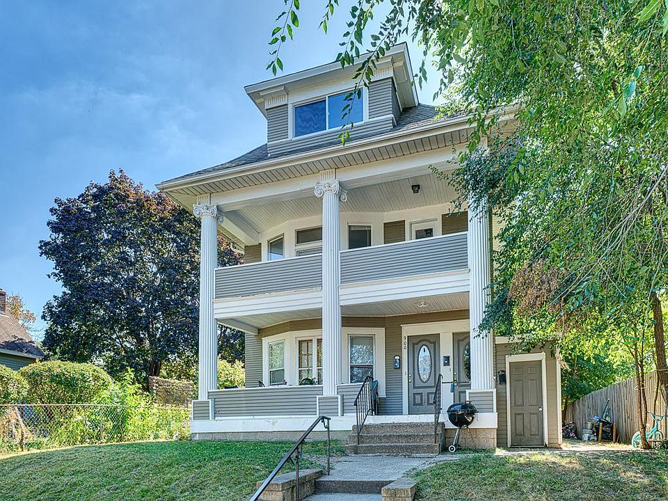 1st image of 900 Aurora Ave