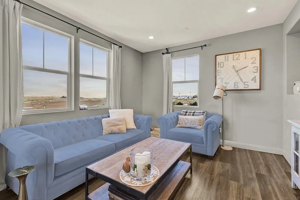 2 bed, 2.5 bath, $5,825 — Photo 4