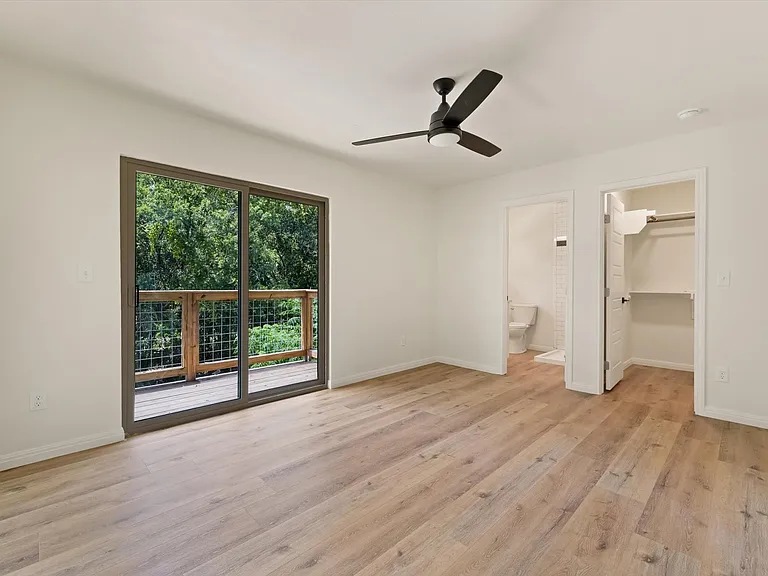 317 Mill St #102 — Photo 11