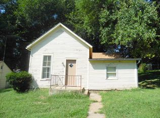 708 - 712  6th St, Peru, NE 68421