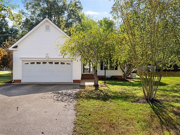 3rd image of 11489 Chiltern Hills Ct