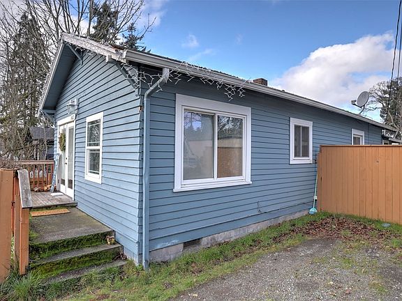 5th image of 14812 Grant Avenue SW #A & B