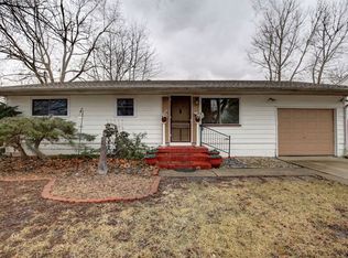 1101 Maplepark Dr, Champaign, IL 61821