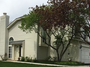 910 Dighton Ln, Schaumburg, IL 60173