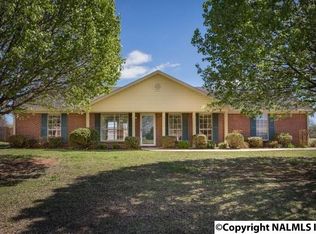 105 Country Charm Ln, Huntsville, AL 35811