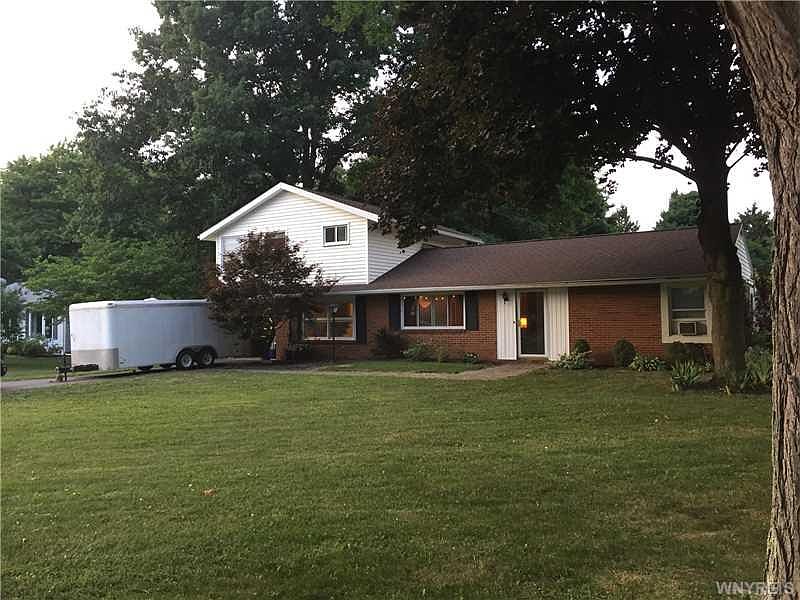 1st image of 380 Hilltop Dr