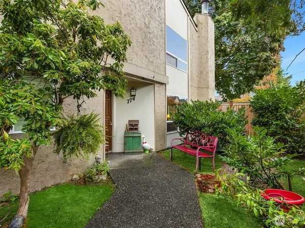 774 Madison Avenue N #774, Bainbridge Island, WA 98110