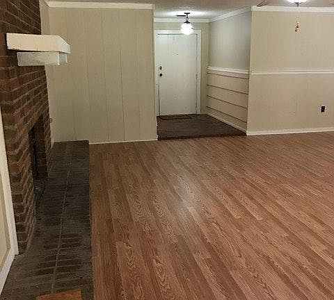 Foyer into Family Room