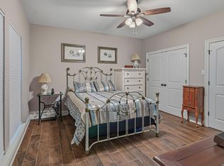 11231 Tracy St, Saint Amant, LA 70774
