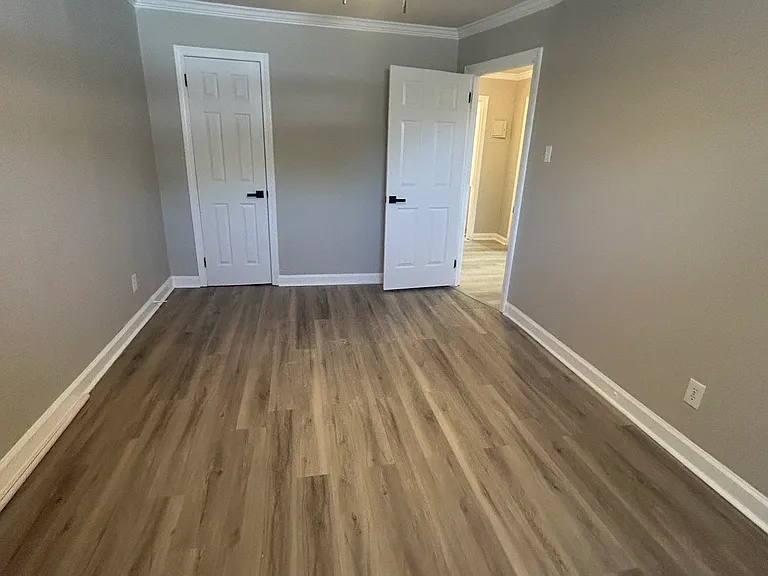 1604 N Long St — Photo 10