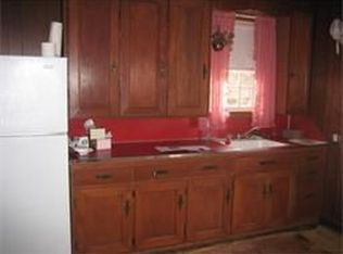 55 Center St, Ashburnham, MA 01430