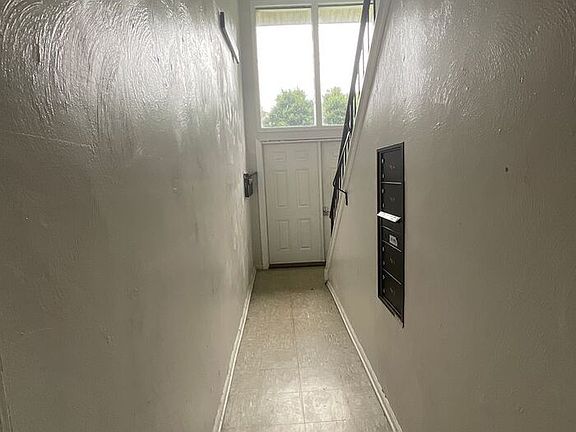 5th image of 3607 Gum Dr APT B
