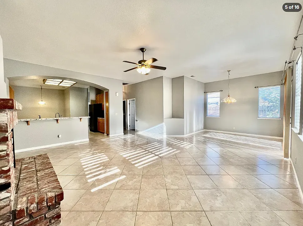3 bed, 1864 sqft, $2,700 — Photo 2