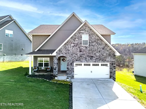 3147 Oakwood Hills Ln, Knoxville, TN 37931