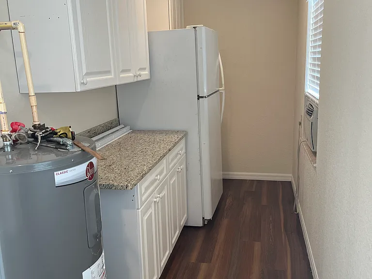 1646 Page St — Photo 15
