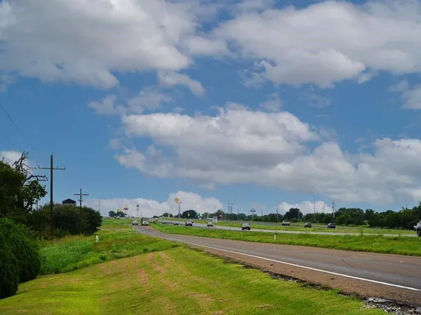 35 Highway 6 Loop S, Navasota, TX 77868