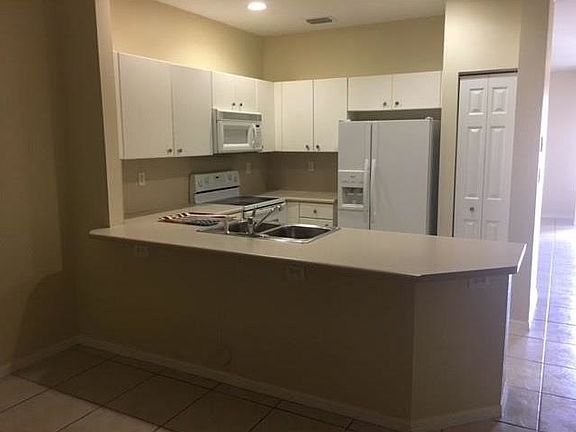 5th image of 5725 NW 114th Path APT 113