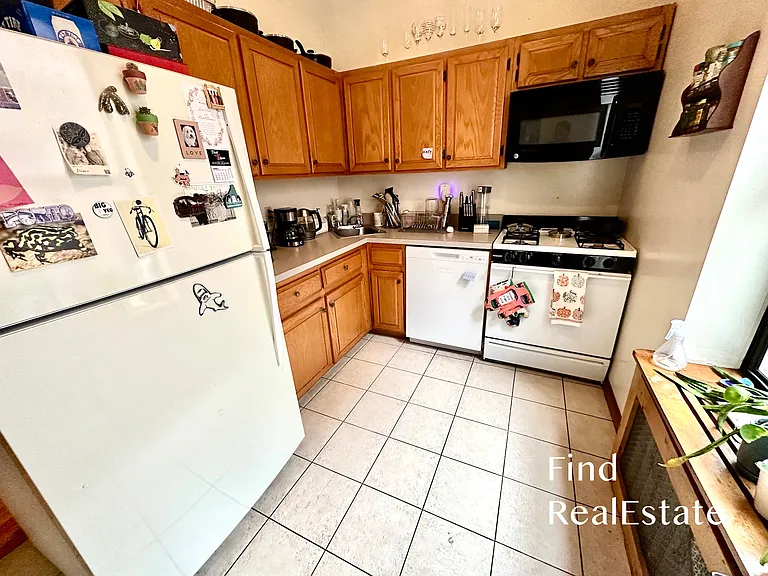 292 W 92nd St #6D — Photo 4