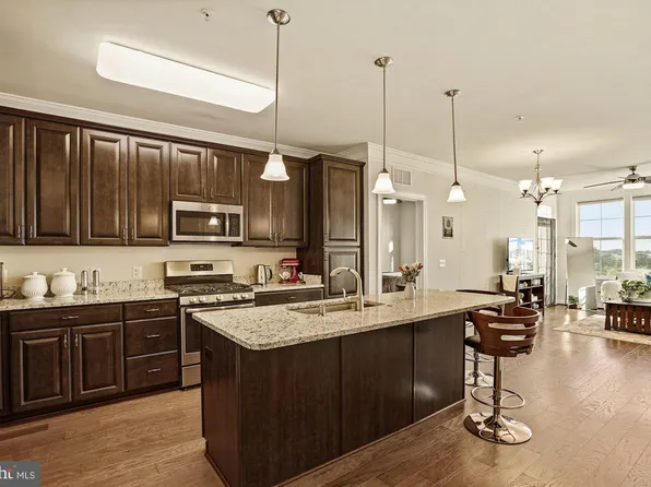 3160 John Glenn St Suite 506, Herndon, VA 20171