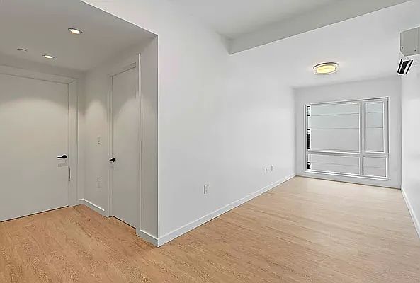 1st image of 315 Linden Blvd #5